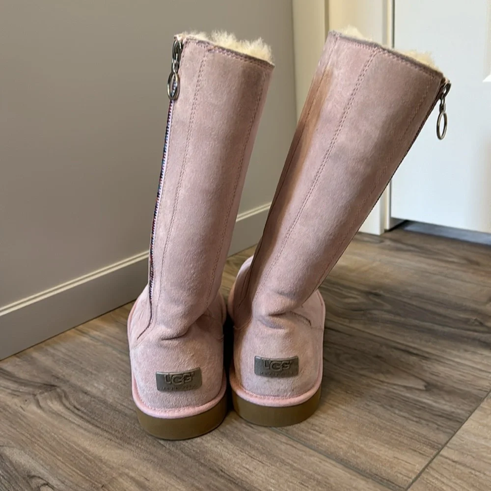 UGG Australia Hayden Pink Suede Rainbow Side Zip Boots SN 5655
